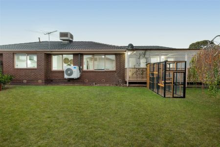8 Wellington Court, - Photo 3