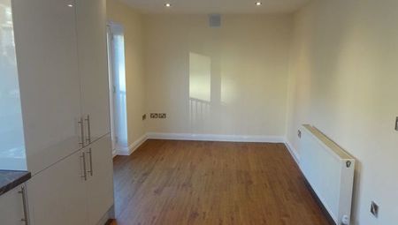 22 Cornmill Court, Loxley, Sheffield, S6 4TN - Photo 2