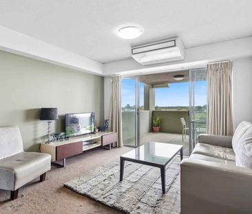 Furnished Apartment, Location, Lifestyle & Convenience - All in One! - Photo 4