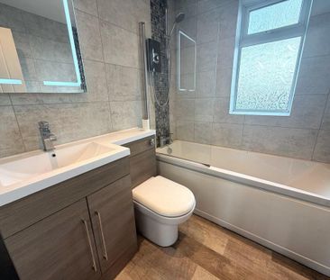 2 bedroom semi-detached house to rent - Photo 2