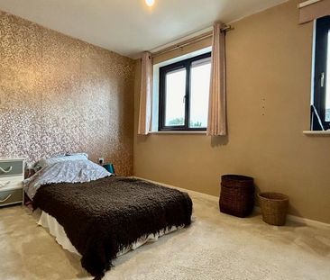 4 bedroom semi-detached house to rent - Photo 3