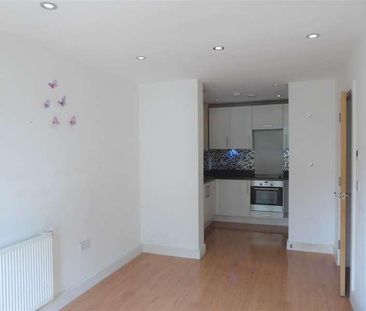 Duke Court, Pontes Avenue, Hounslow, TW3 - Photo 5