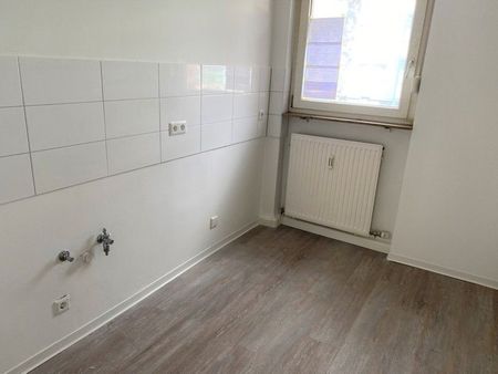 Perfekt für Sie – 3-Zimmer im Erdgeschoss mit Balkon - Photo 5