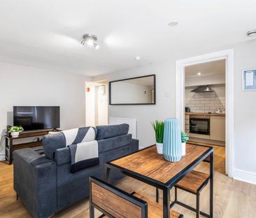2 bedroom flat to rent - Photo 5