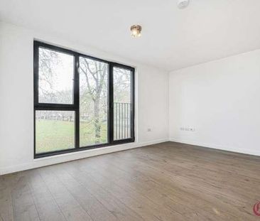 Frobisher Road, Crouch End, N8 - Photo 1