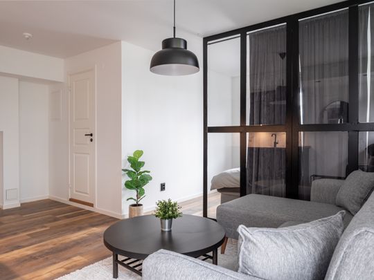 Hökbursvägen, Tumba - Foto 1