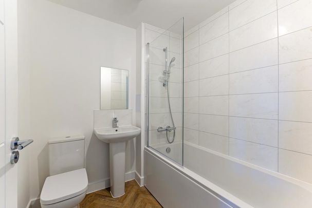 3 bedroom terraced house to rent - Photo 1