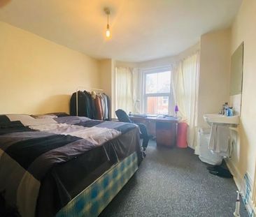 4 bedroom house to rent - Photo 3