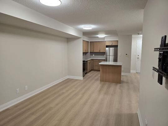 For Lease - 3880 Duke Of York Boulevard Unit# 2103, Mississauga, Ontario - Photo 1