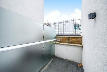2 bedroom terraced house to rent - Photo 5