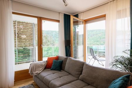 Völgy utca - Photo 3