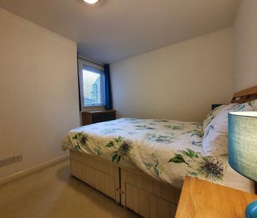 2 bedroom flat to rent - Photo 6
