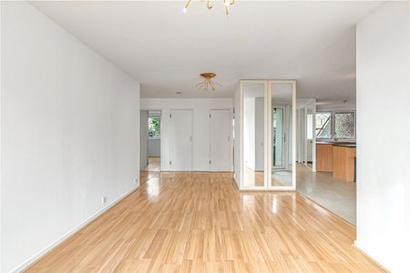Julius Court, Justin Close, Brentford, TW8 8QH - Photo 4