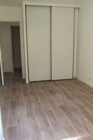 Location Appartement 3 pièces 63m² - Photo 2