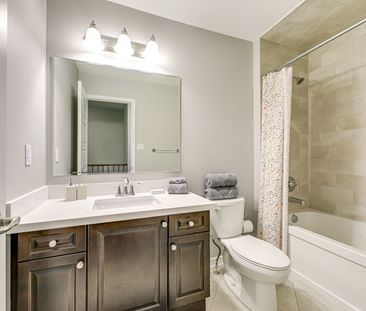 For Lease - 3002 Preserve Drive Unit# 18, Oakville, Ontario - Photo 2