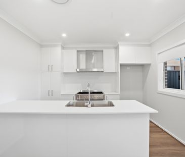 38 Ganugan Road, Austral NSW 2179 - House For Rent | Domain - Photo 2
