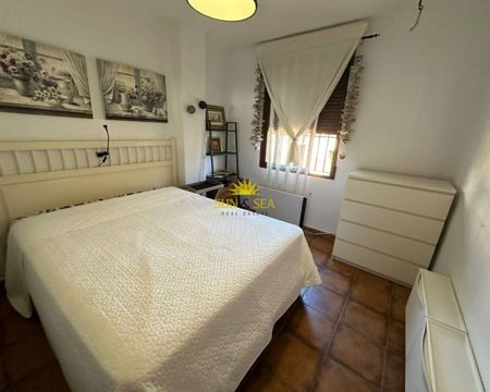 APARTMENT WITH 3 BEDROOMS AND 2 BATHROOMS - Foto 5