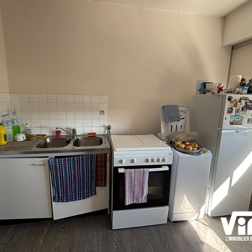 SPACIEUX T2 de 49m2 A PROXIMITE DE LA MAIRIE - Photo 1