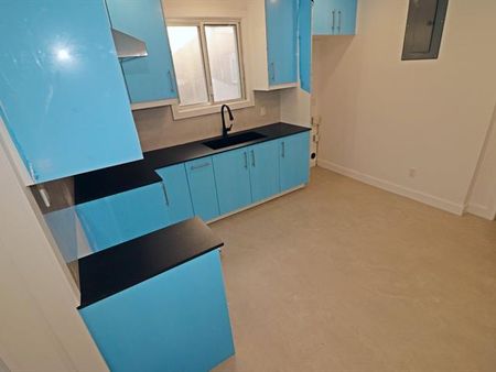 3010 Rue Sherbrooke E. - Photo 5