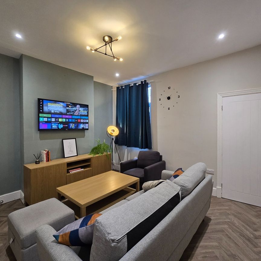 Room in a Shared House, Browning Street, LE3 - Photo 1