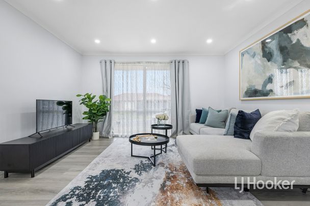 56 Strong Drive, Hampton Park VIC - Photo 1