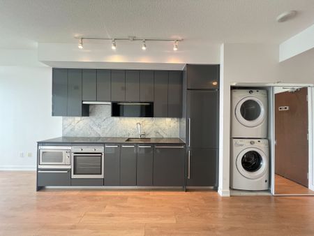 For Lease - 115 Mcmahon Drive Unit# 709, Toronto, Ontario - Photo 4