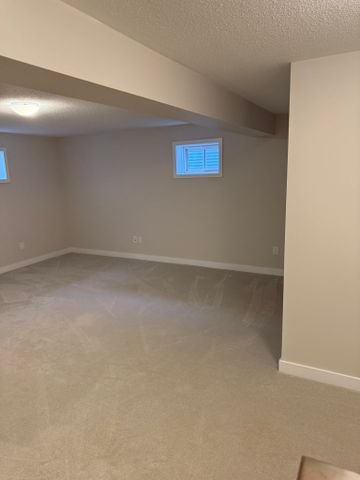 For Lease - 506 Oldenburg Avenue, Stittsville - Munster - Richmond, Ontario - Photo 2