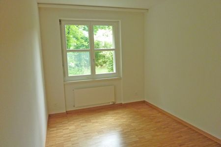 Living in a central location – in a green environment with a seating area - Photo 5