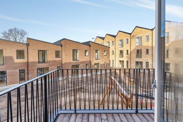 75 svanemærkede rækkehuse midt i naturskønne Brabrand - Foto 1