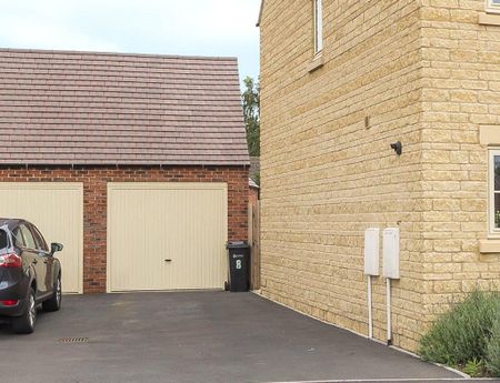 2 bedroom semi-detached house to rent - Photo 3