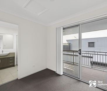 MODERN THREE BEDROOM TOWNHOUSE IN BEAUTIFUL POCKET OF ORMISTON. NB ... - Photo 4