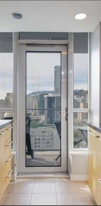 Views! FURNISHED One Bedroom Apartment with Den in Downtown Vancouver - Photo 1