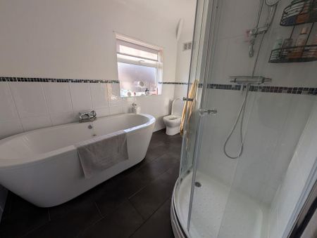 3 bedroom semi-detached house to rent - Photo 4