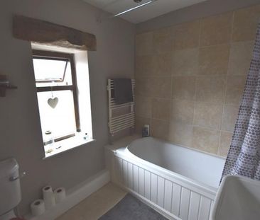 2 Bedroom Terraced To Let - Photo 6
