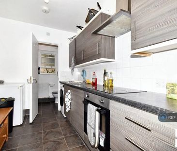 5 bedroom terraced house to rent - Photo 4