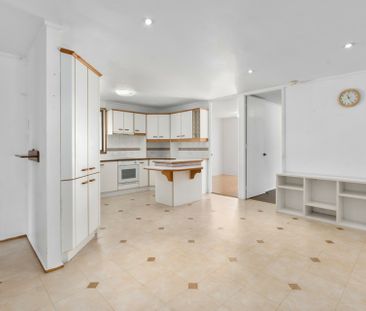 Versatile home! - Photo 3