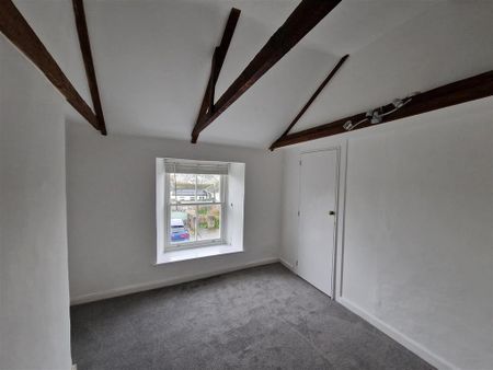 2 bedroom terraced house to rent - Photo 2