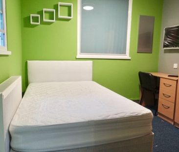 Guildhall Walk, Southsea - Photo 1