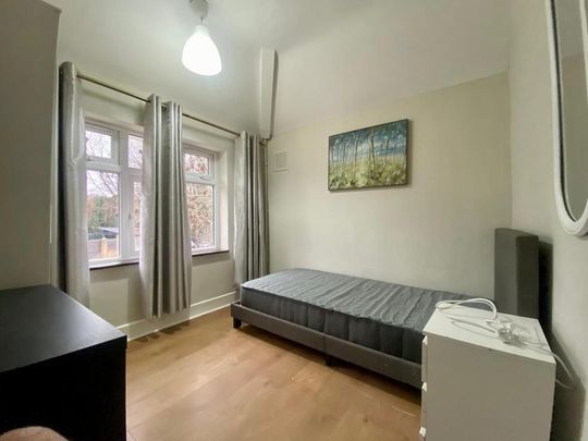 2 bedroom house share to rent - Photo 1