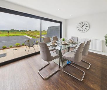 4 bedroom terraced house to rent - Photo 5