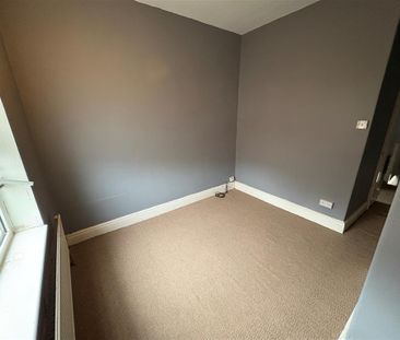 Laurel Terrace - Photo 6