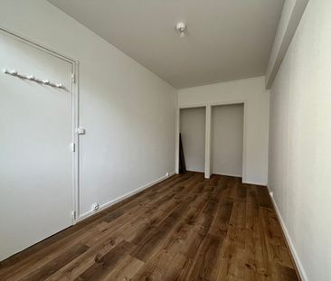 WILSON – T2 RDC SUR COUR – 34.07 M² - Photo 6