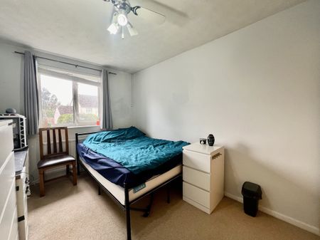 Broadway, Didcot - Photo 2