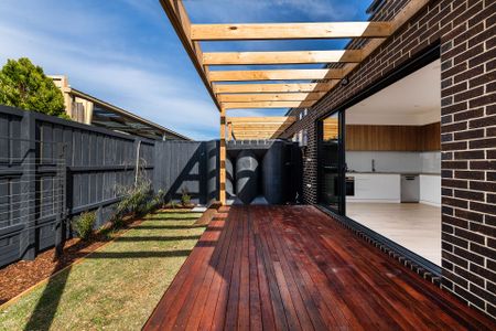 Boutique Townhouse - Photo 3