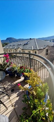 3-bedroom shared unit, U Smith Street - Photo 4