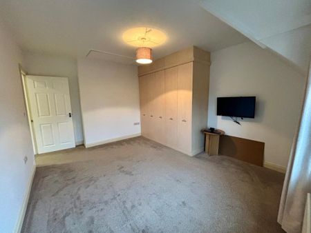 2 bedroom flat to rent - Photo 3
