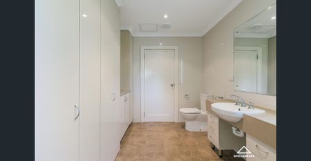 FULLY FURNISHED CHARACTER HOME - Photo 3