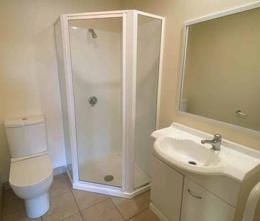 Studio Apartment – Prime Central Living in New... - Photo 3