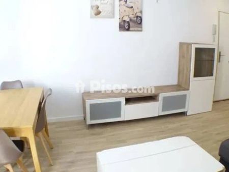 Piso en alquiler en Centro - Photo 3