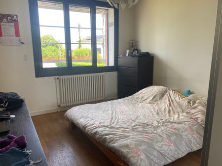 Location Maison 6 pièces 138m² FRANCHEVILLE 69340 - Photo 4